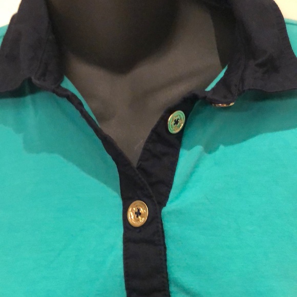 Green top with gold buttons size xs - Picture 2 of 5